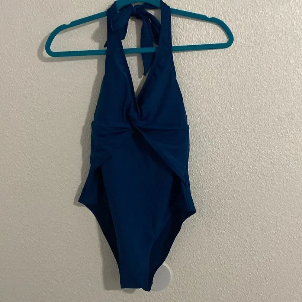 NWT- CUPSHE- deep blue halter twisted detail one piece- Size small